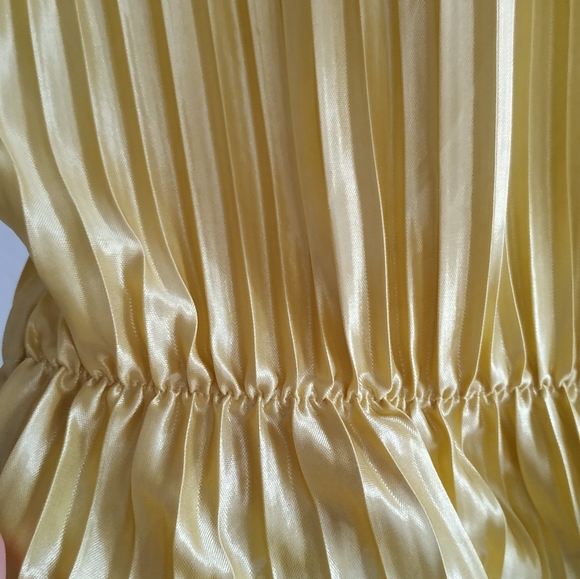 Zara Pleated top - Picture 6 of 12